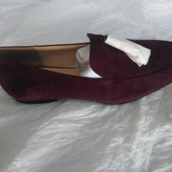 Shoes - Picture 2 of 16